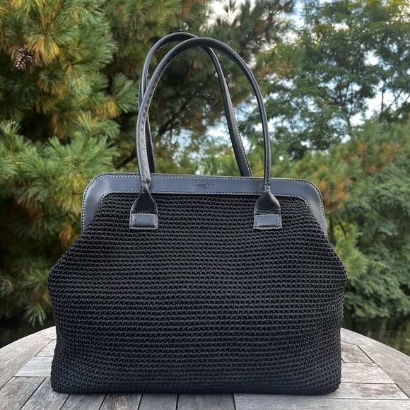 The Sak Elliott Lucca Crochet Handbag Black Frame Satchel Retro Purse Classic - Picture 1 of 11